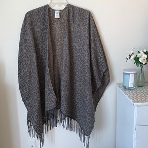 Women’s Woolrich One size Over the Shoulder Cover